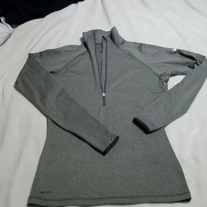Nike dri fit pullover